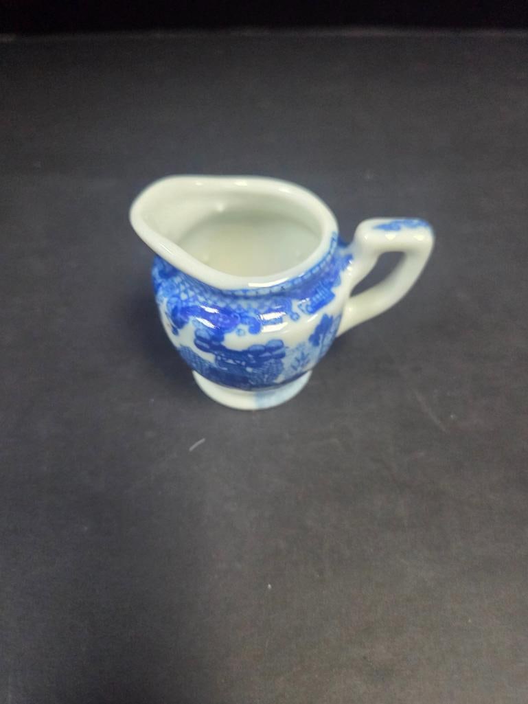 Blue Willow Pattern Luncheon Set, Large Grouping - 13