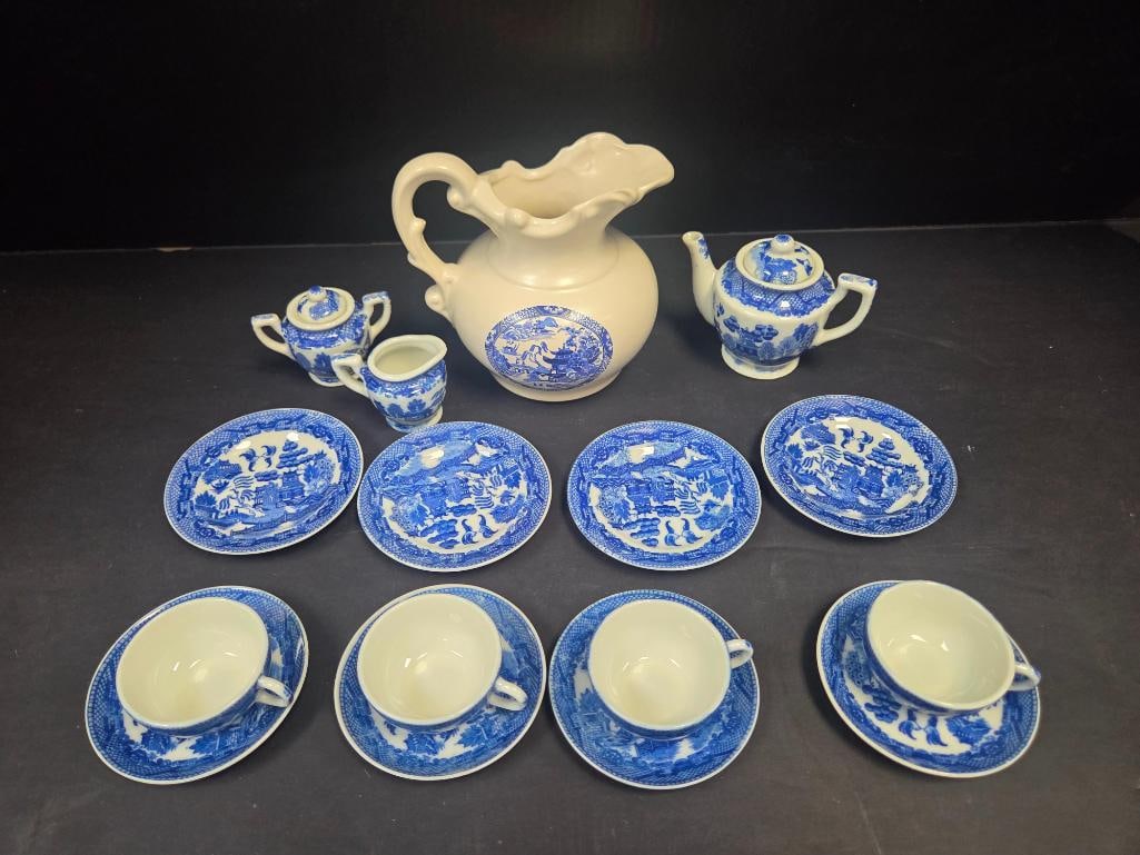 Blue Willow Pattern Luncheon Set, Large Grouping: Blue Willow pattern china luncheon service, genuine matching set, including a large cream pitcher with blue Willow medallion decoration, a sugar bowl, a creamer, a teapot, several dinner/luncheon