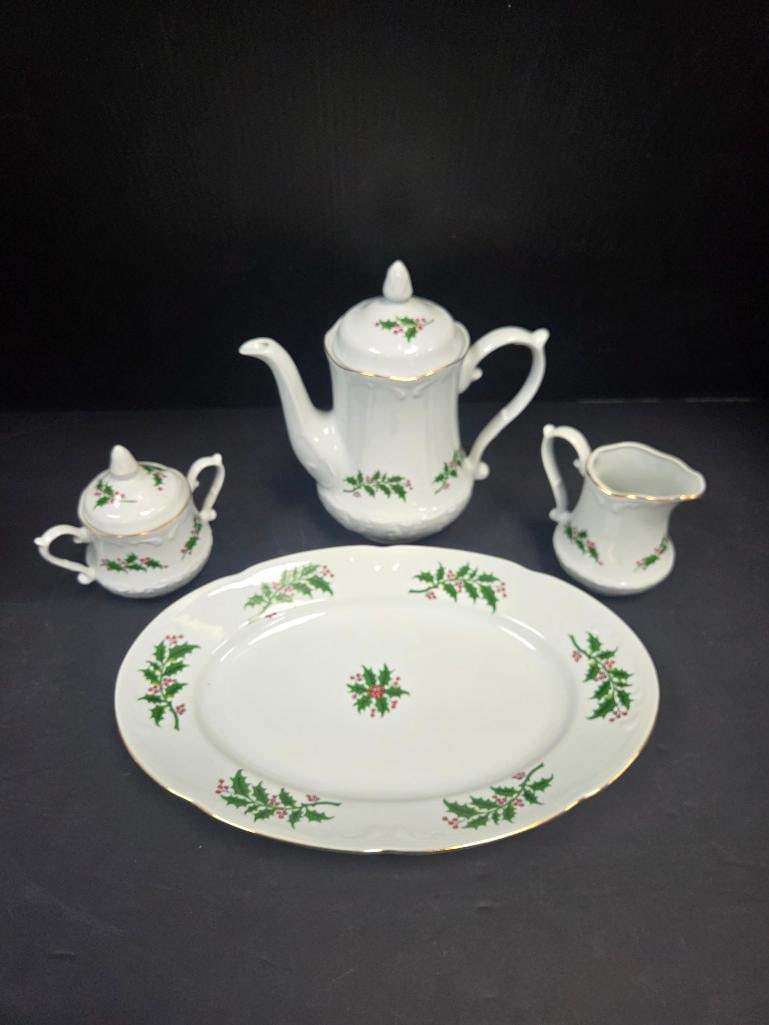 Christmas Holly Pattern Dinnerware and Decor, Large Multi-Maker Mixed Lot - 2