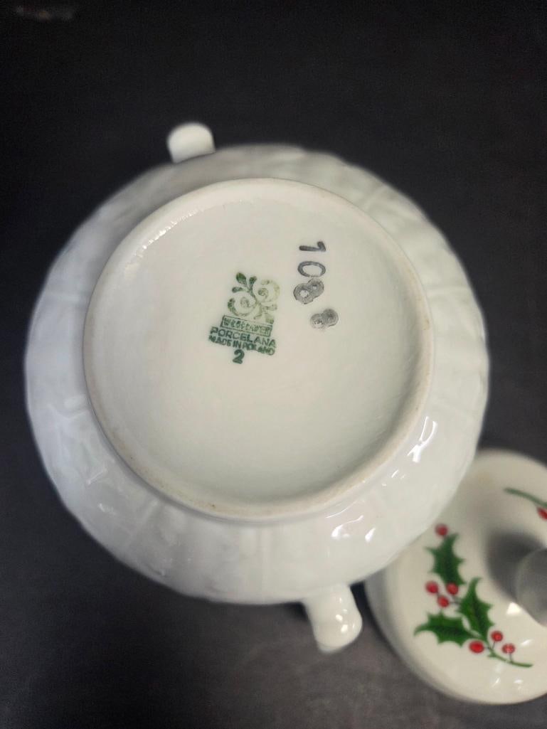 Christmas Holly Pattern Dinnerware and Decor, Large Multi-Maker Mixed Lot - 4