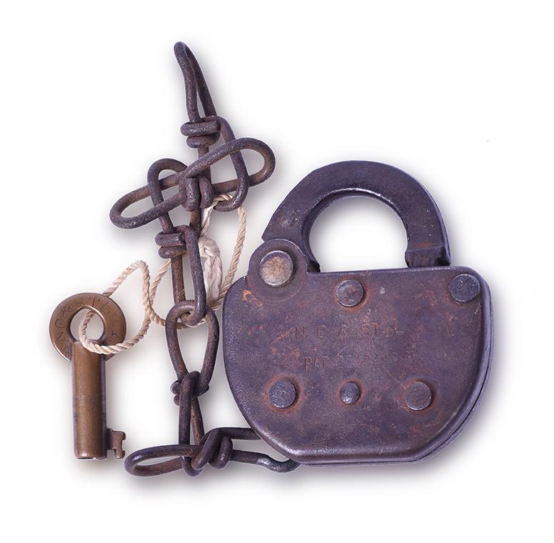 Adlake Nashville Chattanooga & St. Louis Railway Lock: Adlake Nashville Chattanooga & St. Louis Railway Lock w/ Key Adlake Nashville Chattanooga & St. Louis Railway Lock w/ Key. Lock body stamped N C & ST. L PAT 2040482. The key is marked NC & STL RY in s