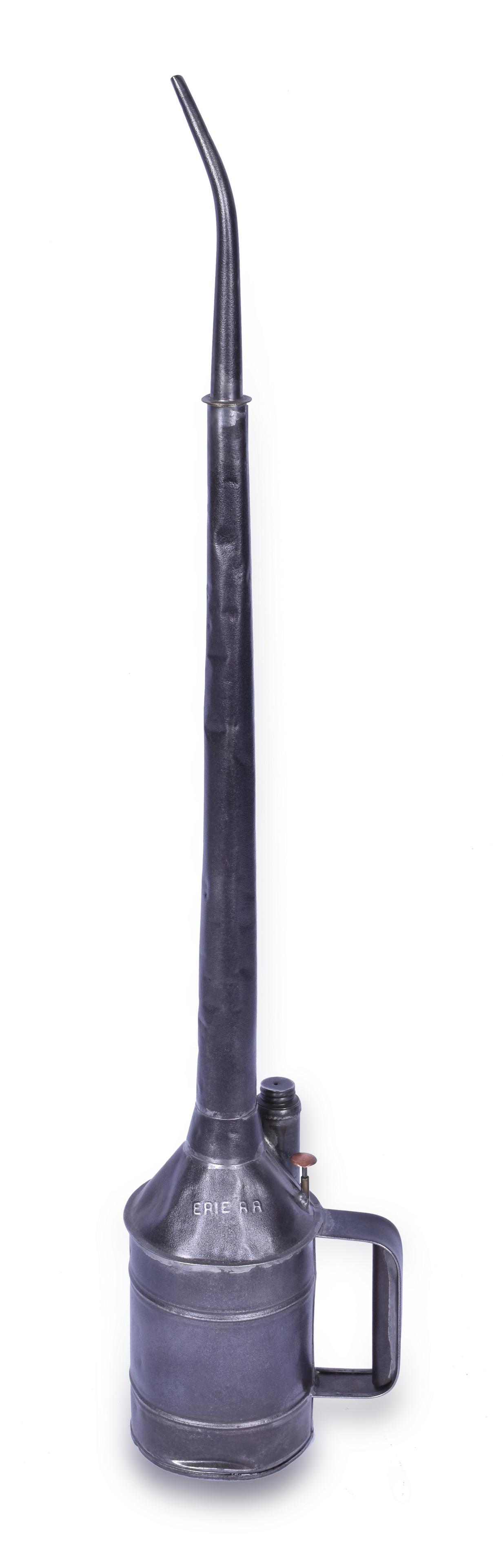 Erie Railroad Tall Embossed Oil Can (1 of 5)