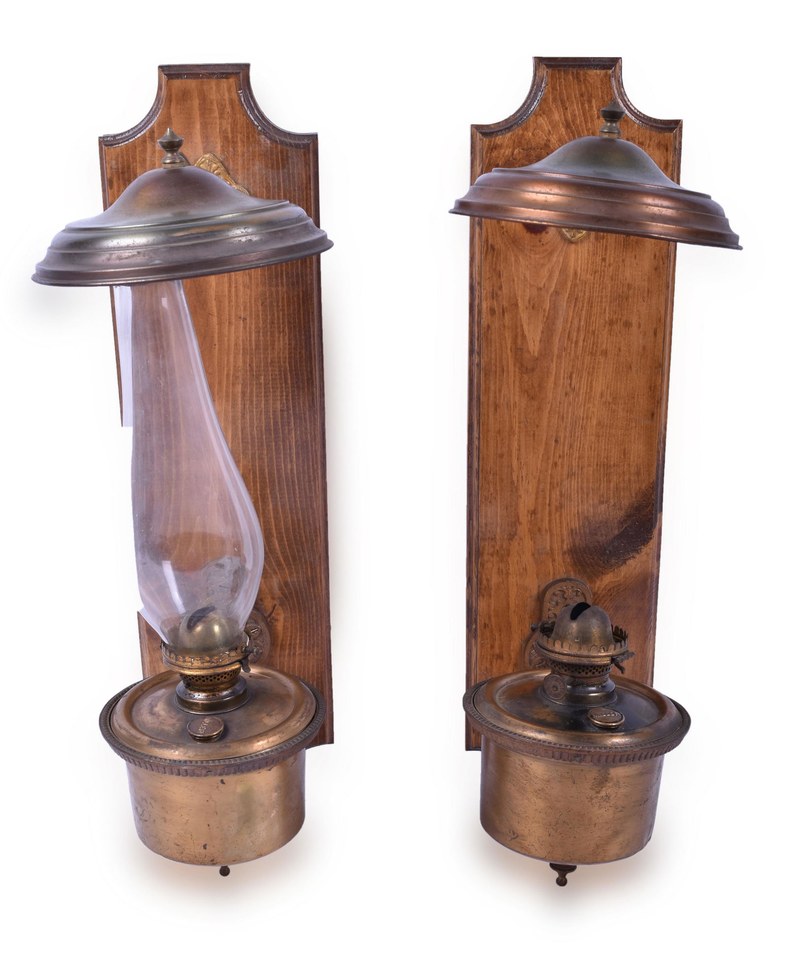 Pair of Miller Bracket Mounted Railroad Wall Lamps (1 of 3)