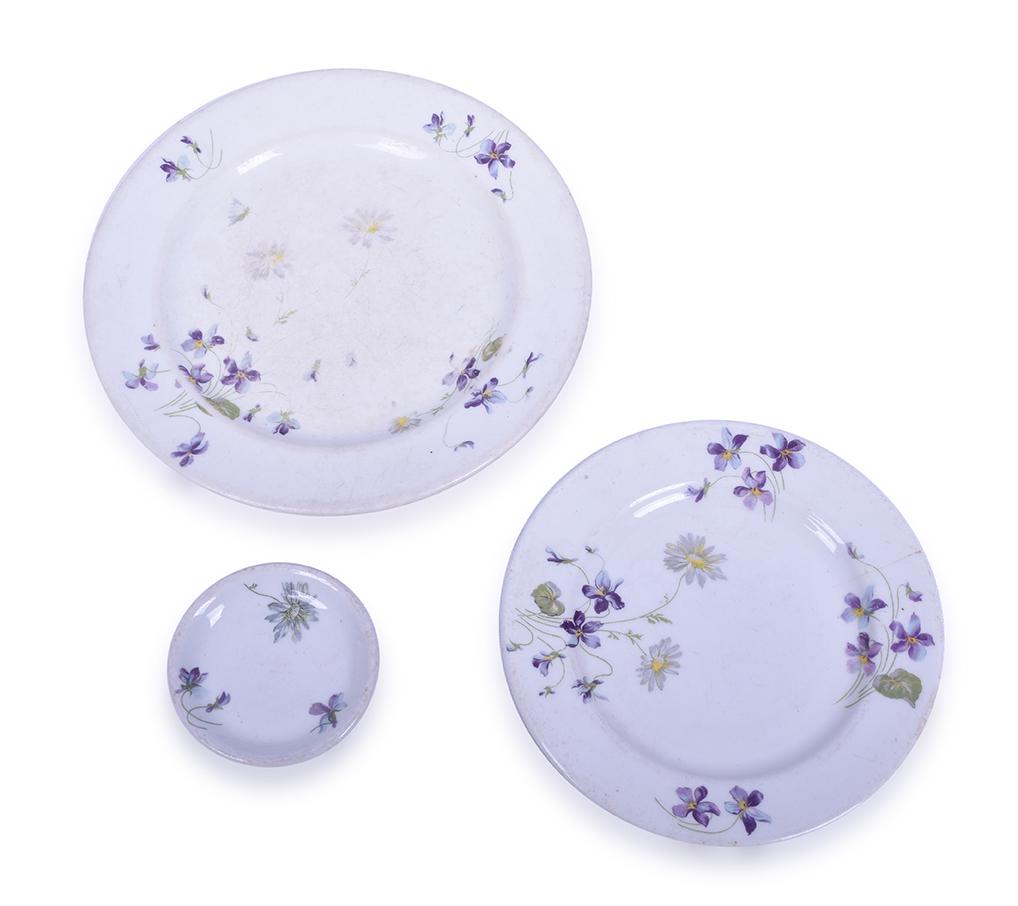Three CB&Q / Burlington Marked Violets & Daisies: Three CB&Q / Burlington Marked Violets & Daisies Buffalo & Syracuse Plates - 7", 9" , and 3 1/4" Group includes 3 1/4" Buffalo finger plate (Small chip on the underside rim), 7" Syracuse plate F-11 (h