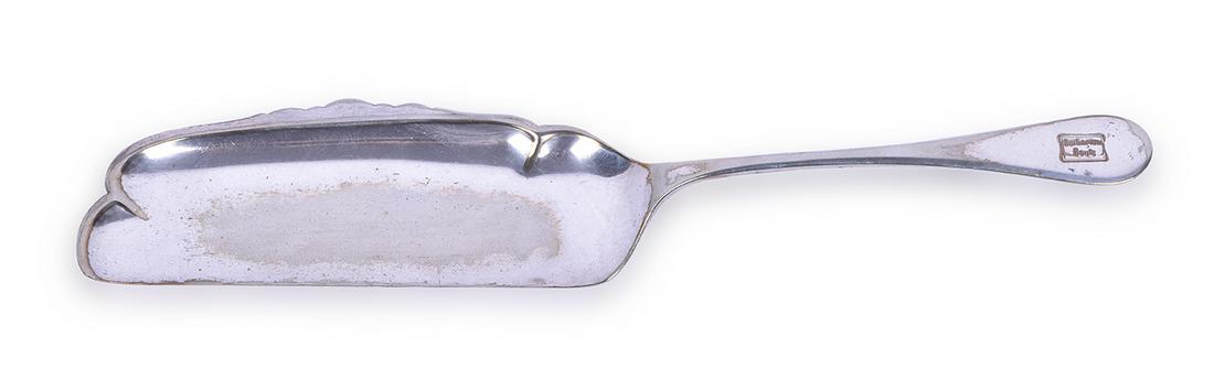 Reed & Barton Burlington Route Crumb Tray: Reed & Barton Burlington Route Crumb Tray Reed and Barton Silver Soldered Burlington crumb tray. Light plating wear and minor denting at the leading edge. Burlington Route herald stamped on the end of