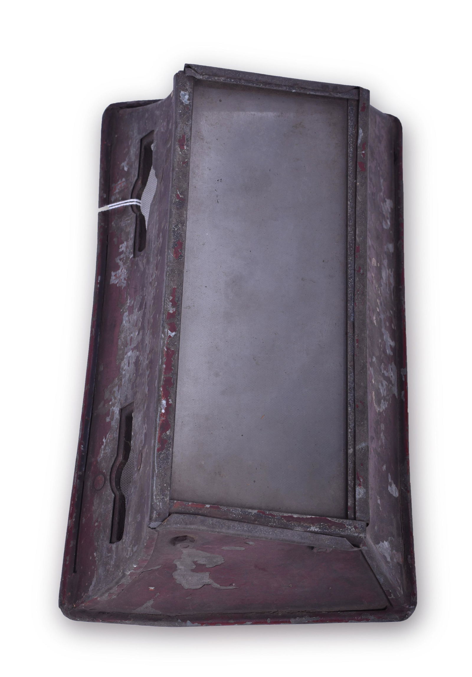 Railroad Mail Bag Sight / Shield for RPO Cars (1 of 3)