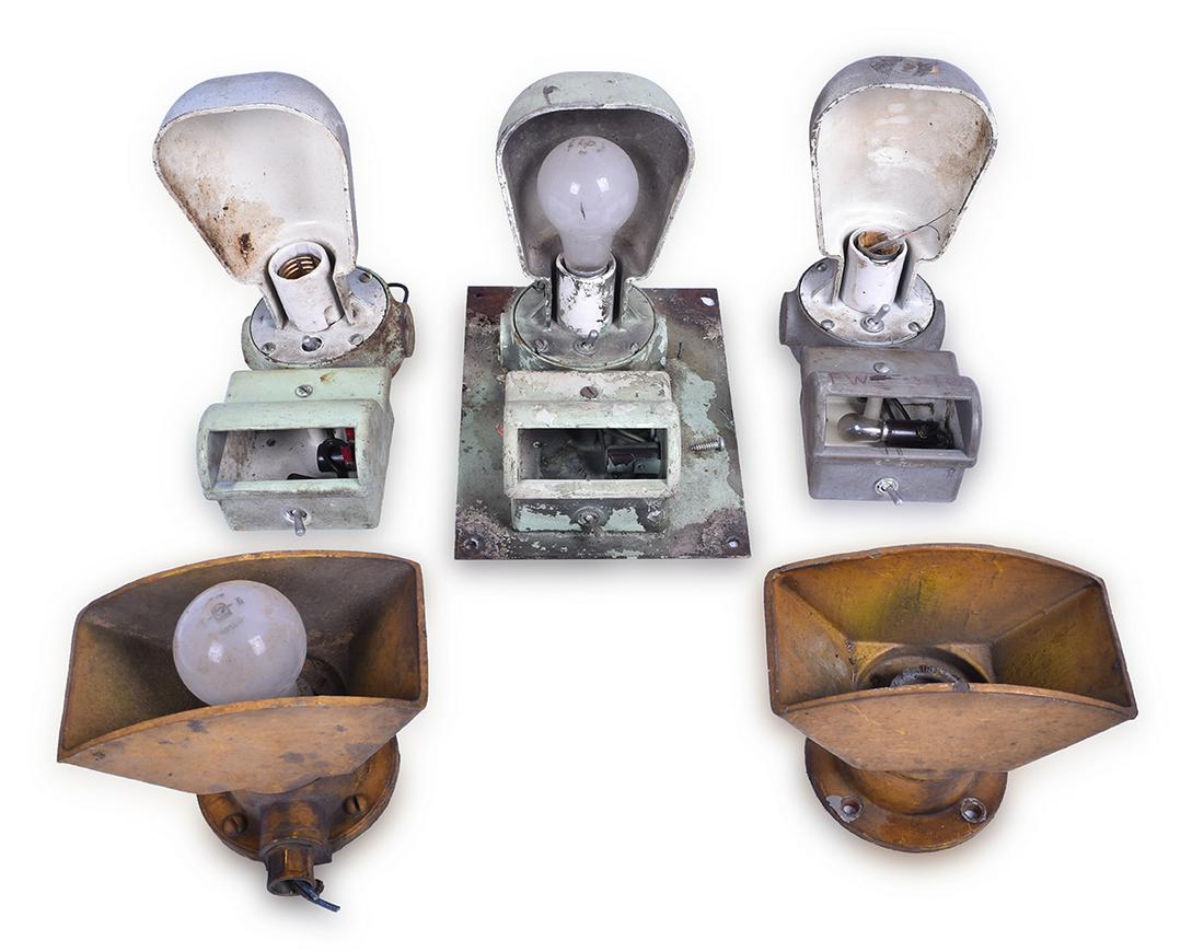 Group of Five Locomotive / Caboose Interior Lights & (1 of 2)