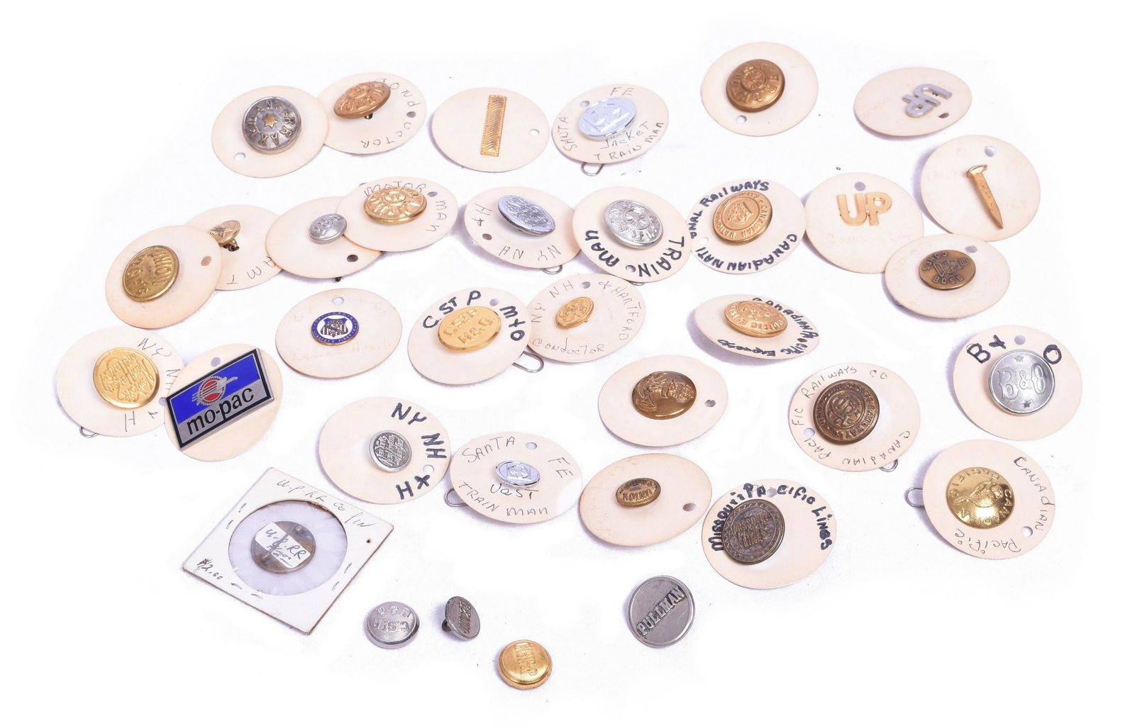 33 Railroad Uniform Buttons and Pins - Union Pacific Ladies Auxiliary, Canadian Pacific, Missouri (1 of 1)