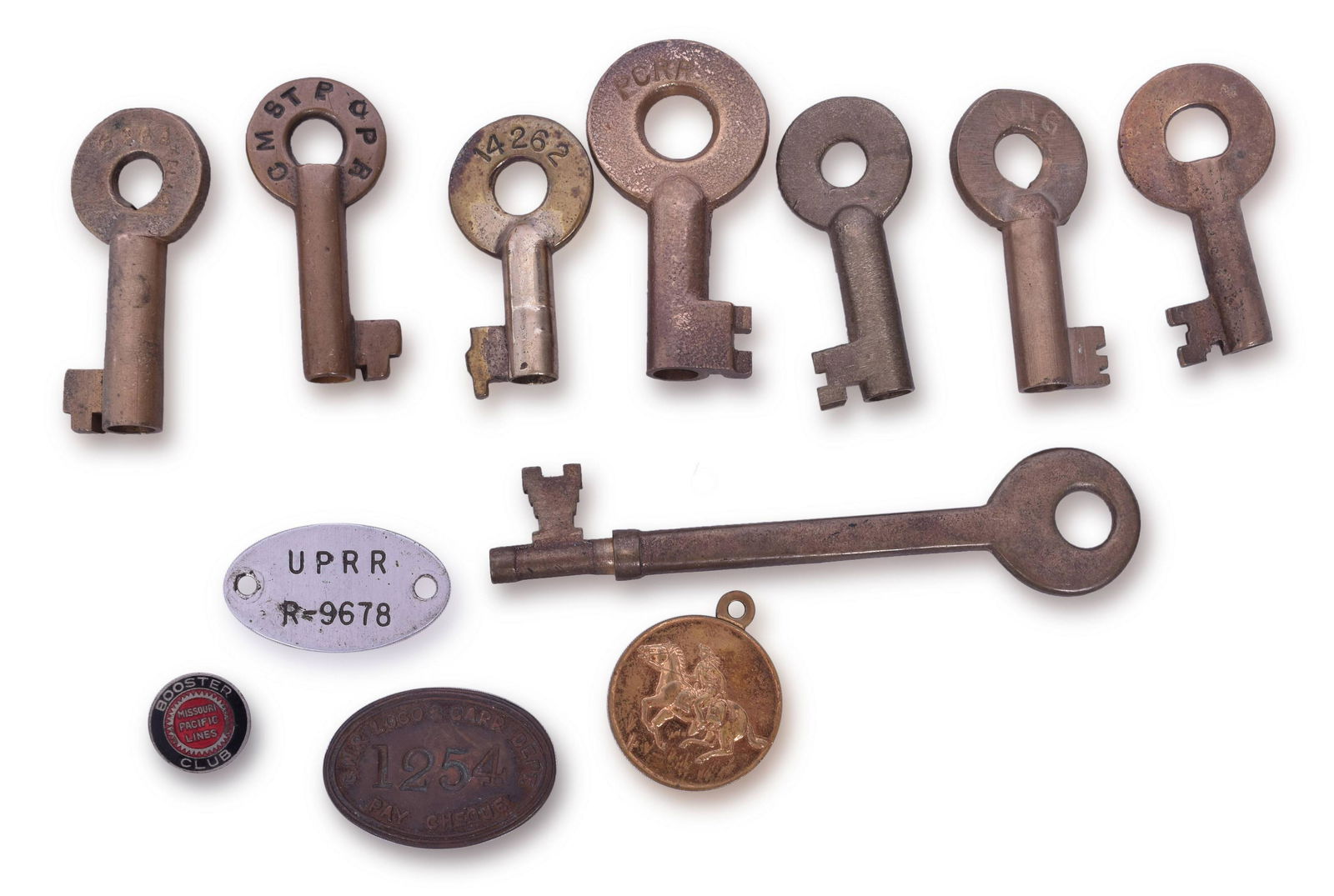 10 Railroad Keys and Other Smalls - Milwaukee Road, BNSF, Colorado and Southern, Missouri Pacific, (1 of 2)