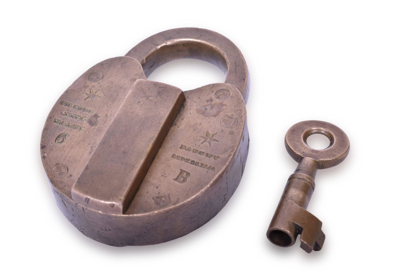 Gibson & Kirk Brass 6B Lock with Key: Gibson & Kirk Brass 6B Lock with Key Lock body is stamped with Gibson & Kirk BaltO and is also stamped with a patent date of Sept 28, 1869. The body is also stamped 6B. An unmarked single ringed key w