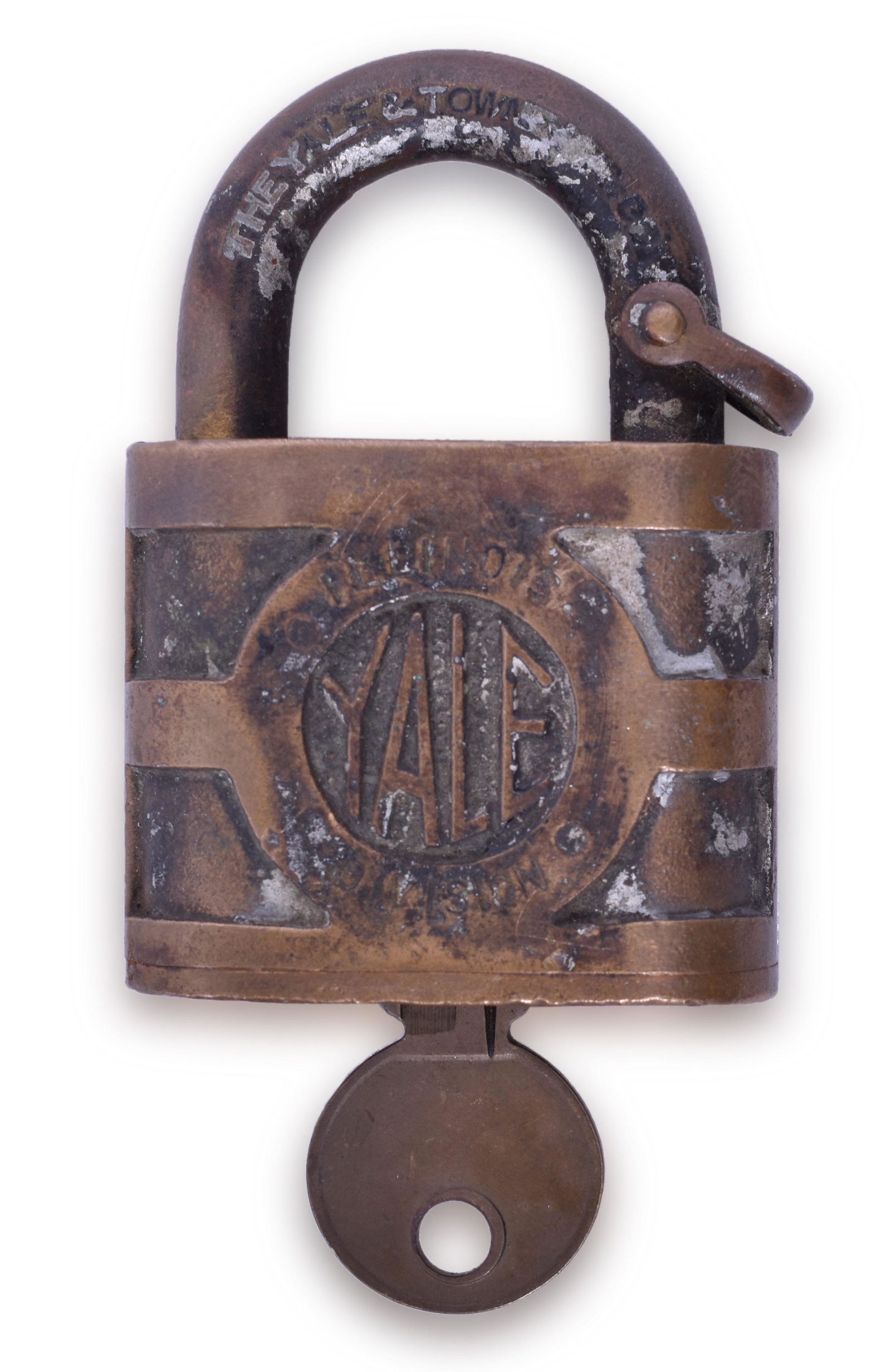 Yale Baltimore and Ohio Illinois Division Signal Department Brass: Yale Baltimore and Ohio Signal Department Brass Railroad Lock Cast with B&O and stamped with SIGNAL DEPT on the front of the lock body, reverse has the Yale logo cast in and Illinois Division stamped