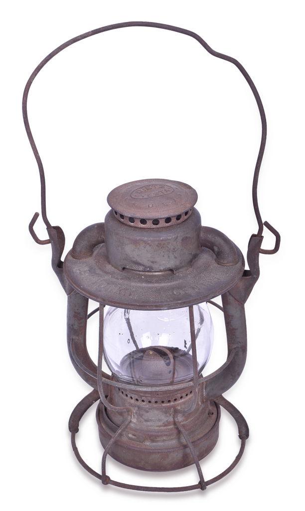 New York Central Railroad Dietz Vesta Lantern w/ Cast Globe (1 of 6)