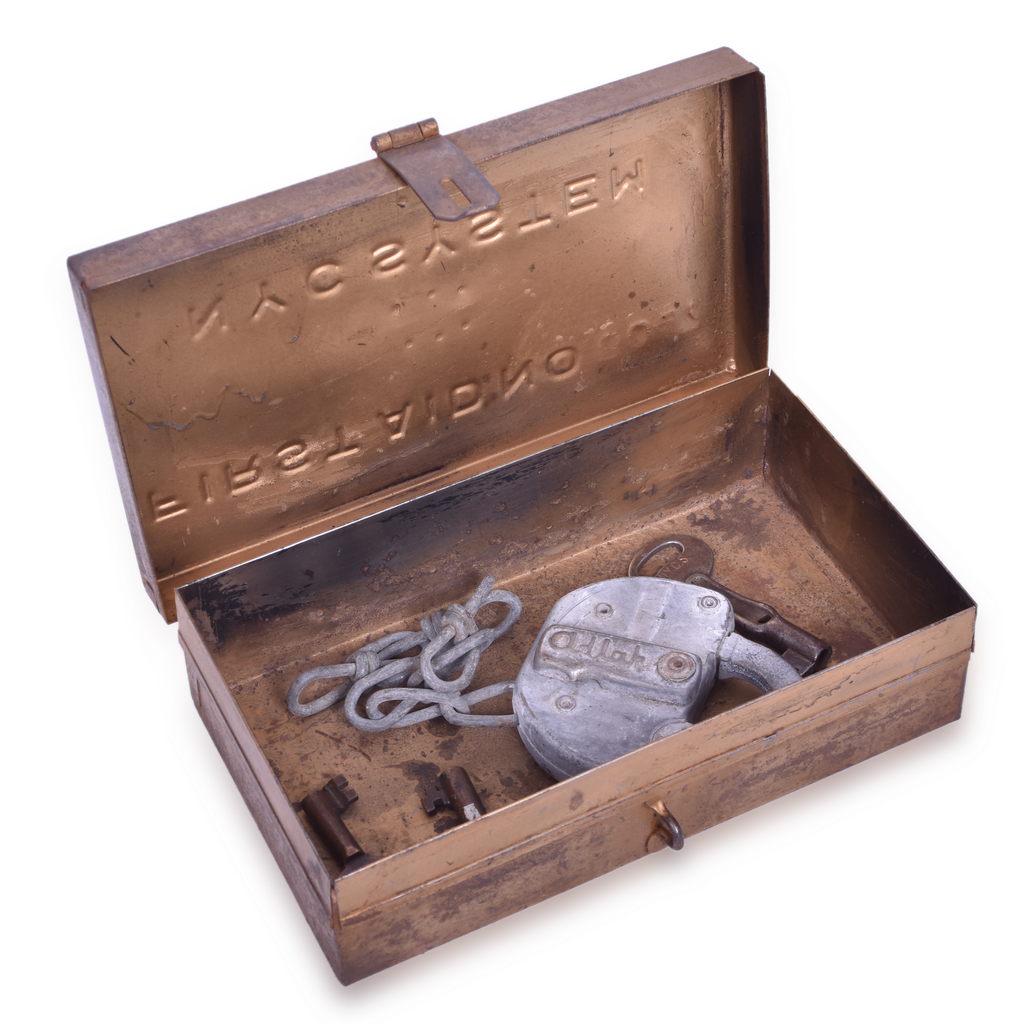 New York Central Railroad First Aid Kit, Brass Keys, and Adlake Lock (1 of 5)