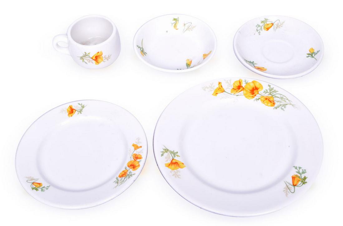 Set of Five Santa Fe Syracuse California Poppy China Pieces (1 of 3)