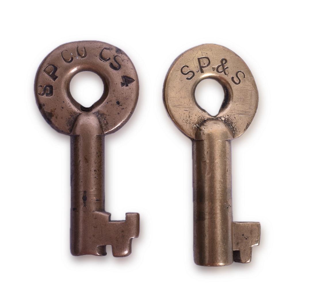 Pair of Adlake Railroad Brass Keys - Southern Pacific and Seattle, Portland, and Spokane (1 of 3)