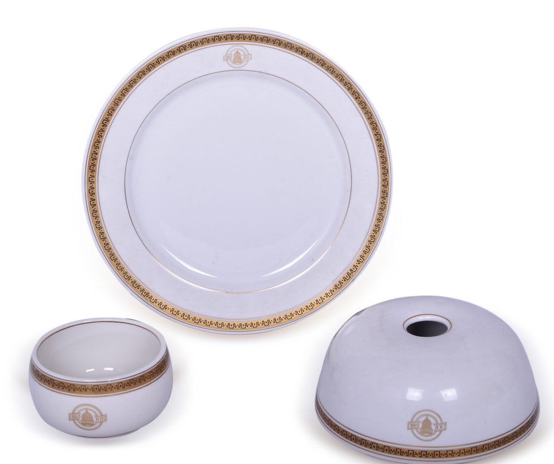 Three Pieces of Baltimore & Ohio Railroad China Capitol Plate, Bowl, and Hot Food Cover (1 of 7)