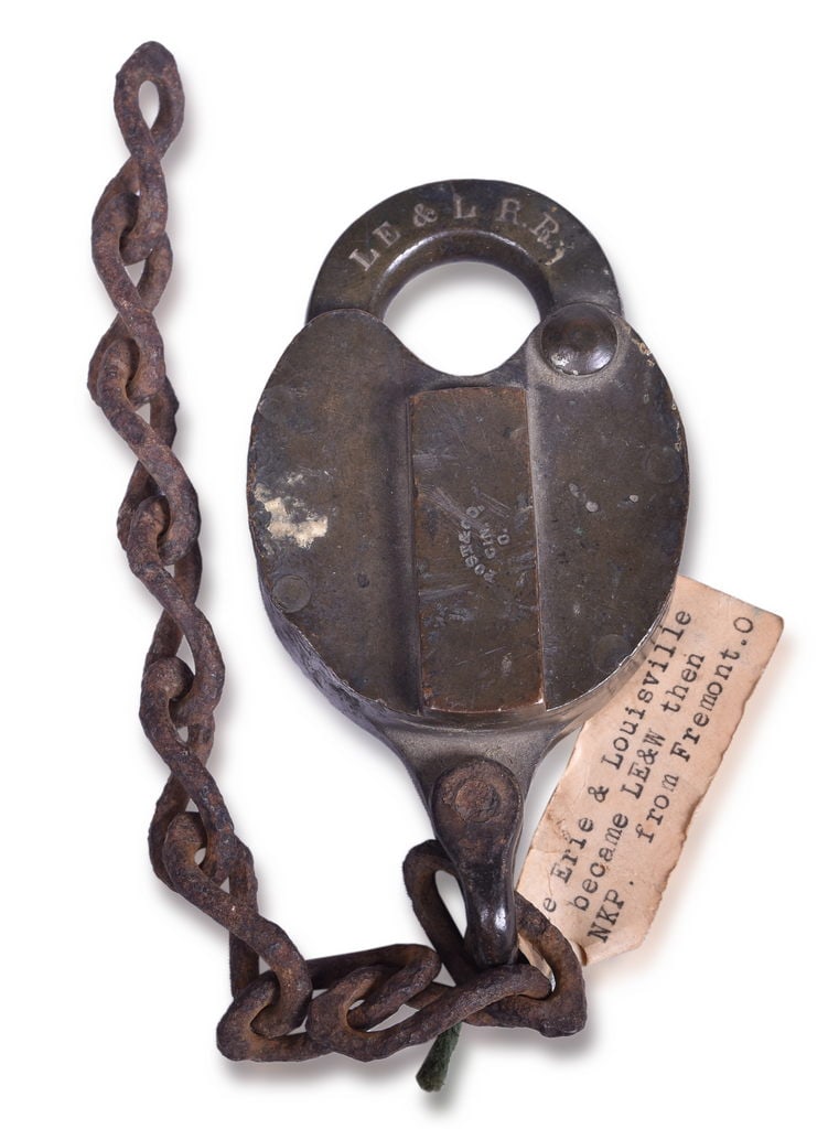 Lake Erie & Louisville Railroad Post & Company Brass Heart Shaped Lock (1 of 2)