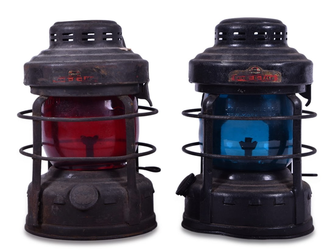 Pair of Embury Luck-E-Lite Lanterns w/ Dietz Little Wizard Red Globe and Green Globe (1 of 3)
