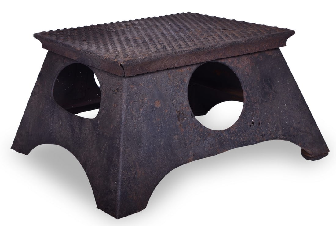 Unmarked Railroad Full Passenger Car Step Box (1 of 3)