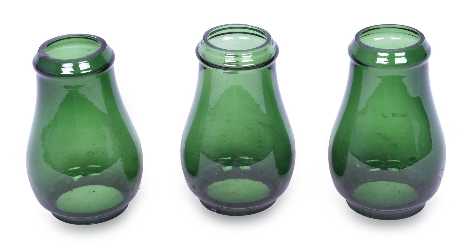 Three Reproduction Green Roll Top Lantern Globes (1 of 2)