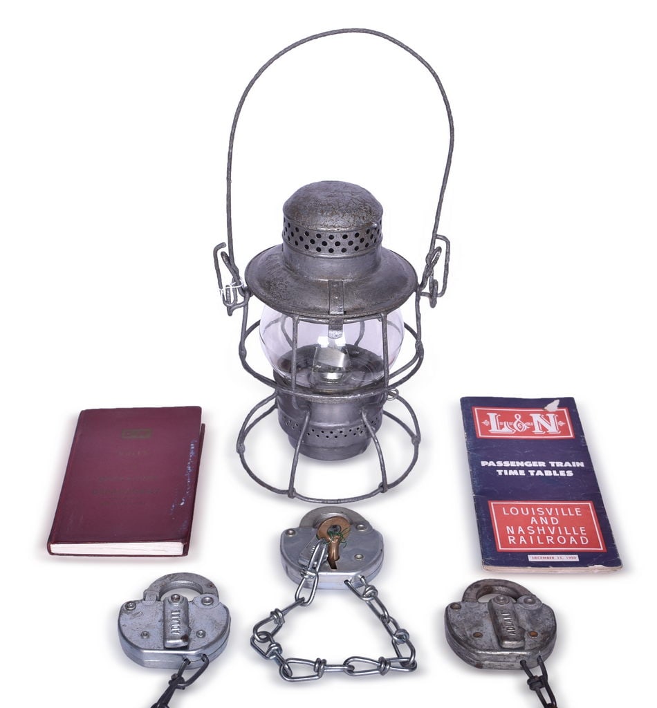 Louisville & Nashville Railroad Armspear Lantern, Adlake Locks, Key, Timetable, and Rules Book (1 of 4)
