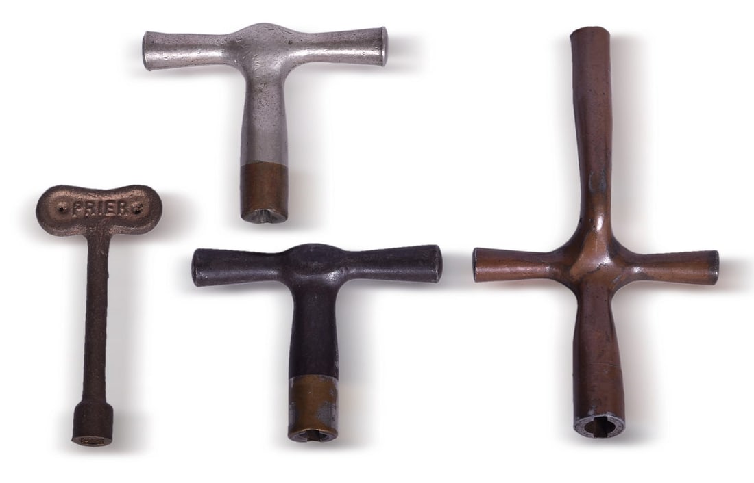 Group of Railroad Keys Including Pullman Porter's Double Ended Key (1 of 3)
