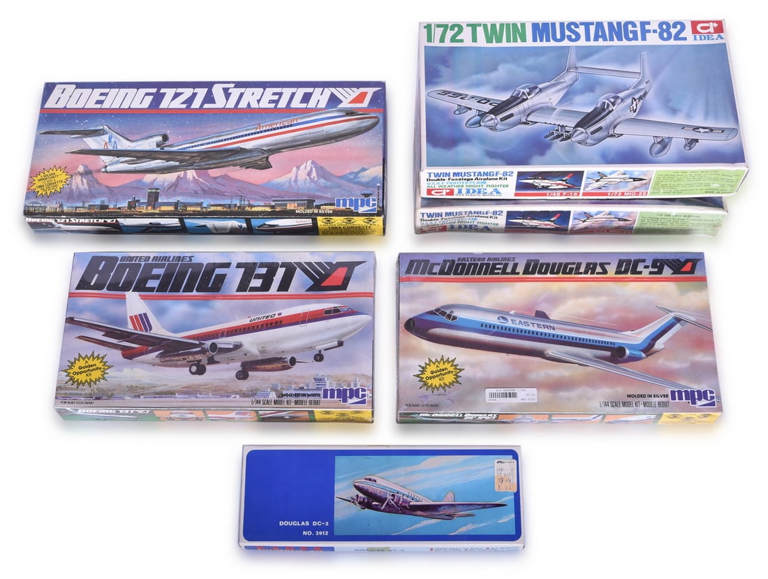 Six MPC, Idea Model Co, Kader Airplane Model Kits - Twin Mustang F-82, Boeing 727, DC-9 (1 of 6)