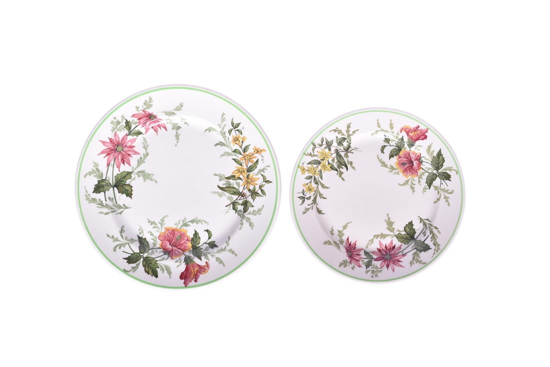 Atlantic Coast Line Railroad China Flora Of The South Dinner Plate and Bread Plate: A pair of dining car china plates for the Atlantic Coast Line Railroad in the Flora Of The South pattern including a 9 1/8" dinner plate and a 7 3/4" bread plate, both bottom stamped Buffalo Flora of