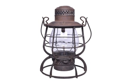 Armspear Rock Island Railroad Lantern With Clear Cast Globe