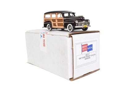 Motor City USA MC-72 1947 Ford "Woody" Wagon