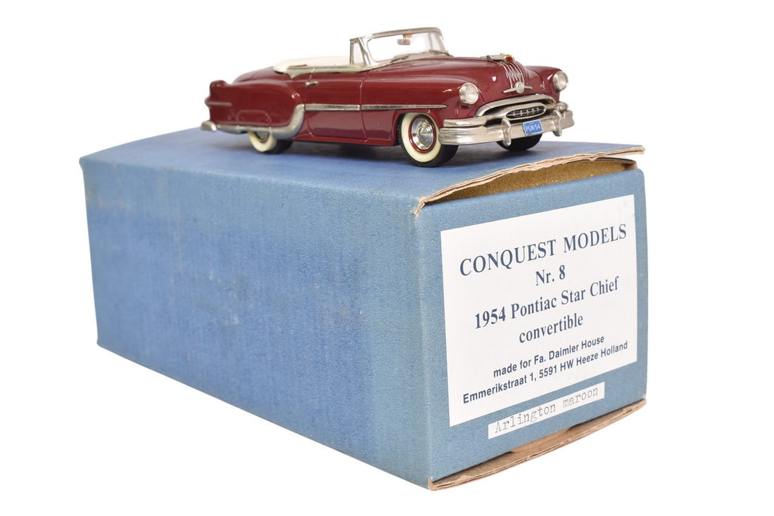 Conquest Models Nr. 8 1954 Pontiac Star Chief Convertible: Conquest Models Nr. 8 1954 Pontiac Star Chief Convertible Conquest Models white metal 1:43 scale Nr. 8 1954 Pontiac Star Chief Convertible in Arlington Maroon. Original box, bag and foam, missing driv