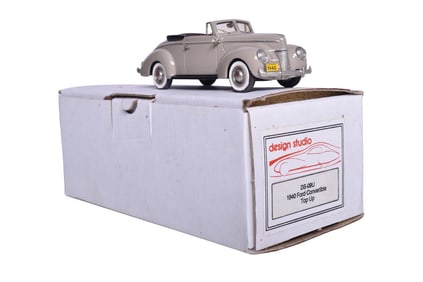 Design Studio DS-09U 1940 Ford Convertible