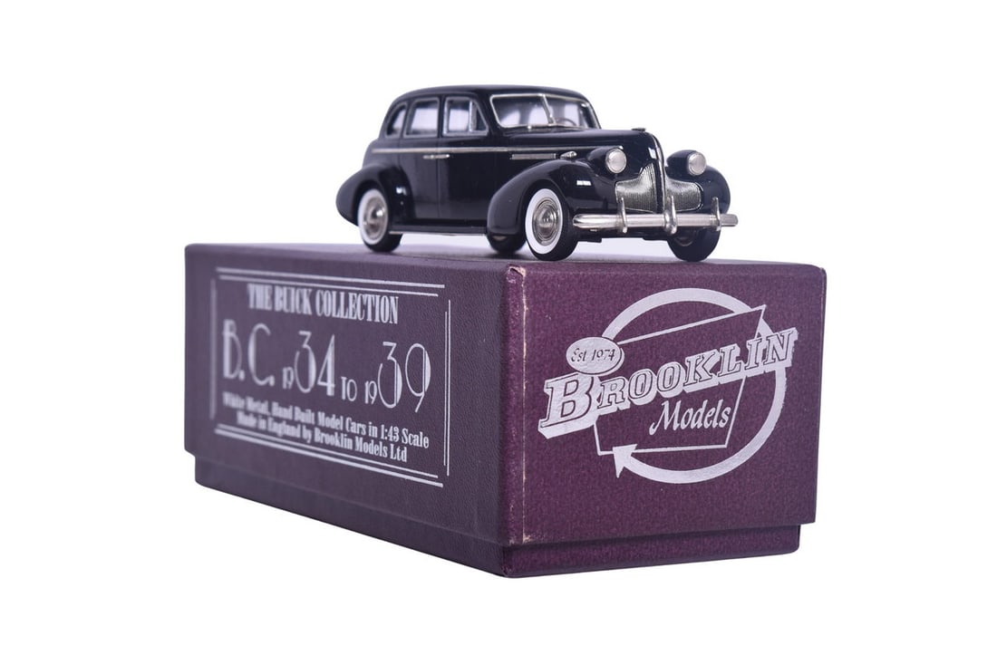 Brooklin BC007 1939 Buick Century Four-Door Sedan M-61 (1 of 3)