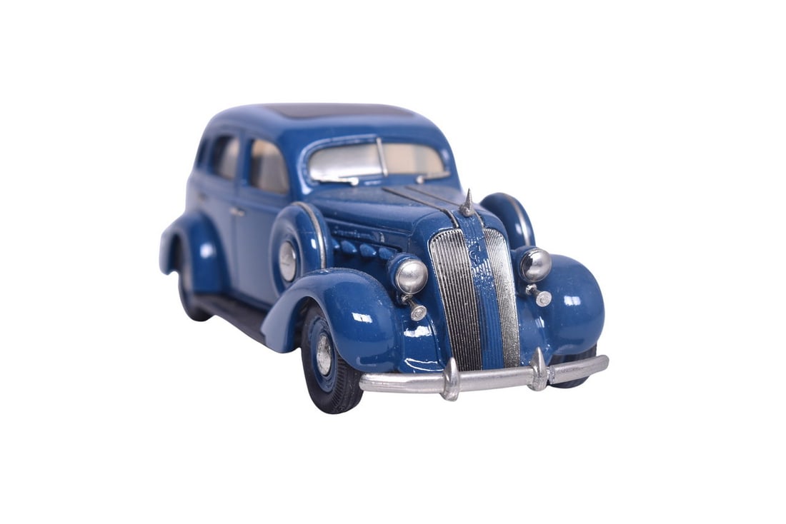 Brooklin BRK198 1937 Graham 116 Supercharged Four-Door Sedan (1 of 3)