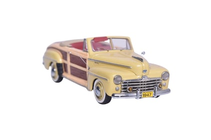 Motor City USA MC-56 1947 Ford Sportsman