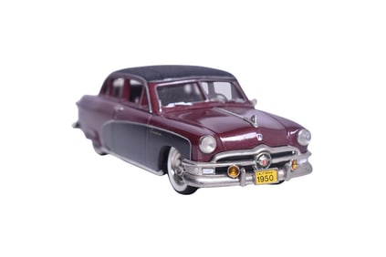 Motor City USA MC-11 1950 Ford Custom Crestliner