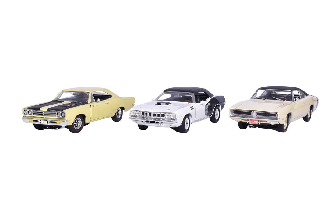 Three ERTL 1:18 Die Cast 1969 Dodge Charger, 1971 Chrysler 'Cuda, 1969 Chrysler Plymouth (1 of 3)