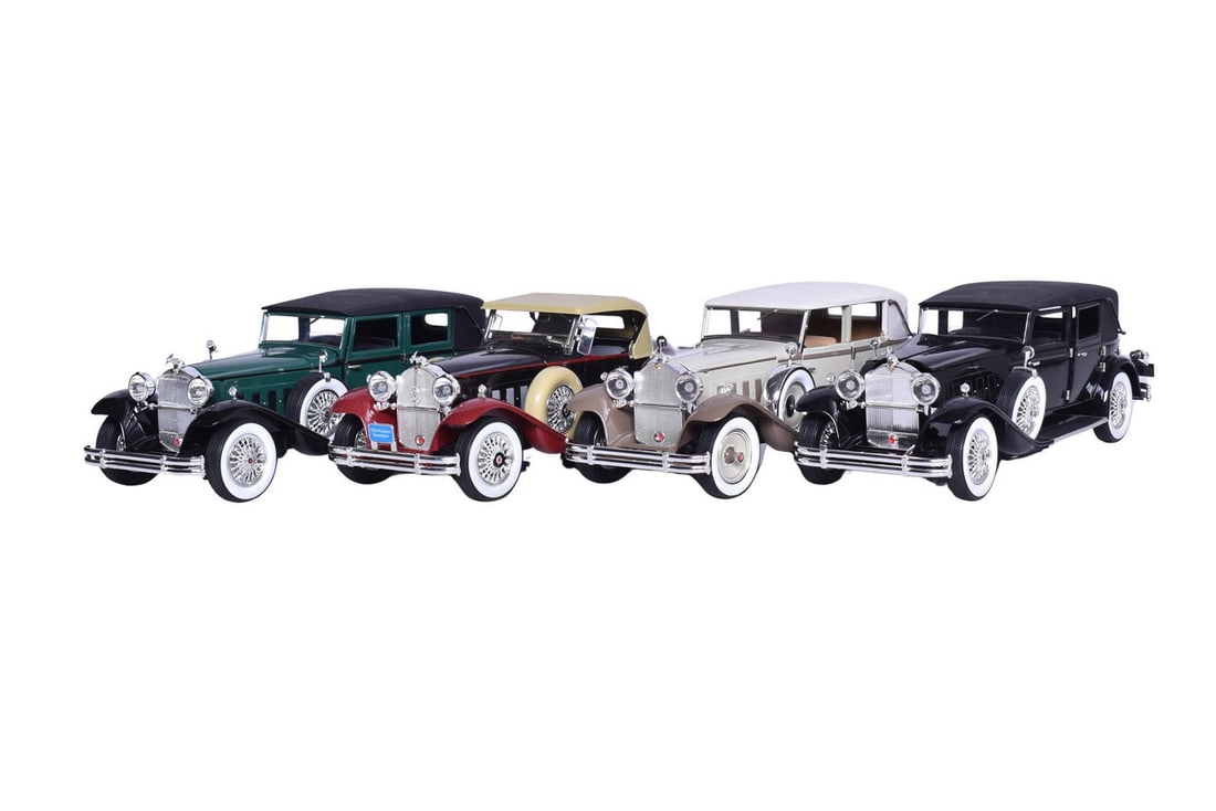 Four Signature Models 1:18 Die Cast 1930 Packard Models (1 of 6)