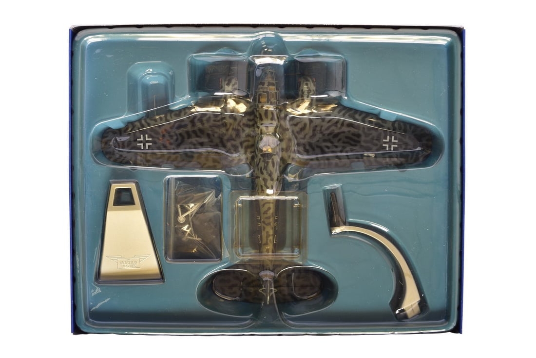 Corgi 1:72 Heinkel HE111P-2 Diecast Plane (1 of 2)