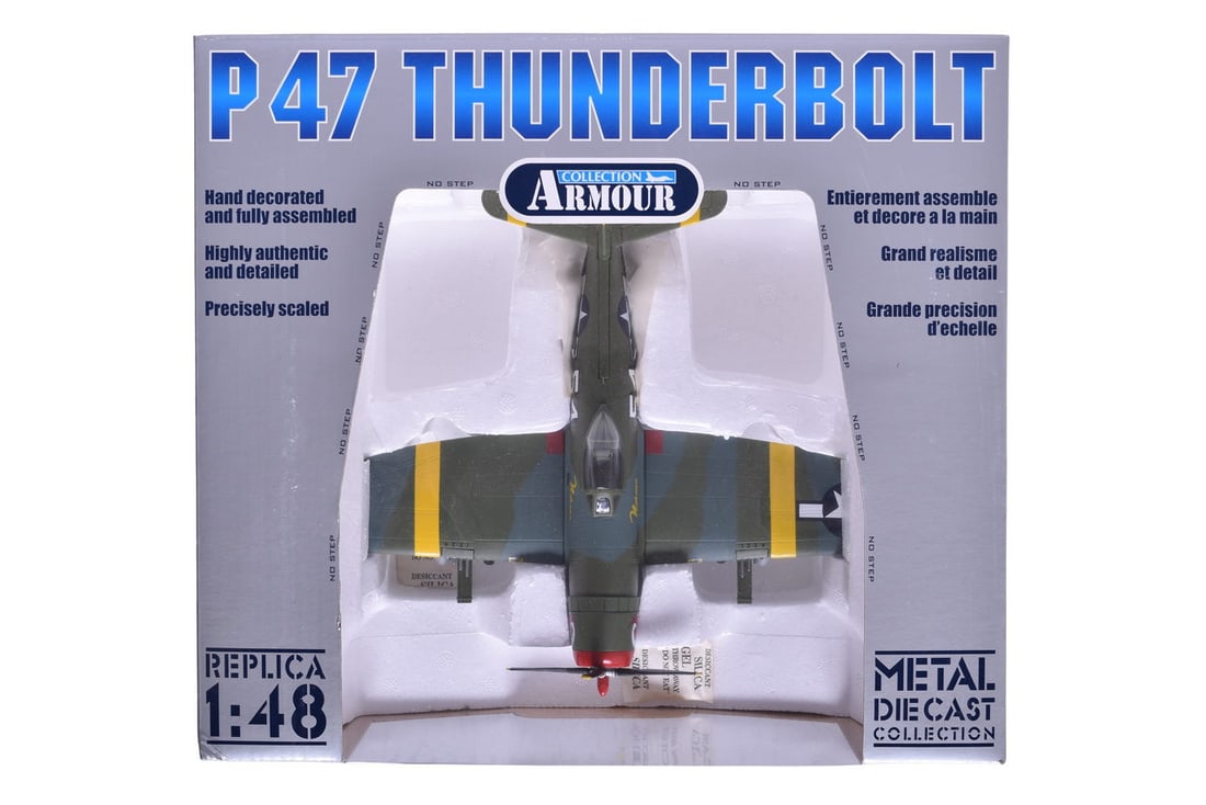 Armour Collection / Franklin Mint 1:48 WWII USAF P47 Thunderbolt Diecast Plane (1 of 2)