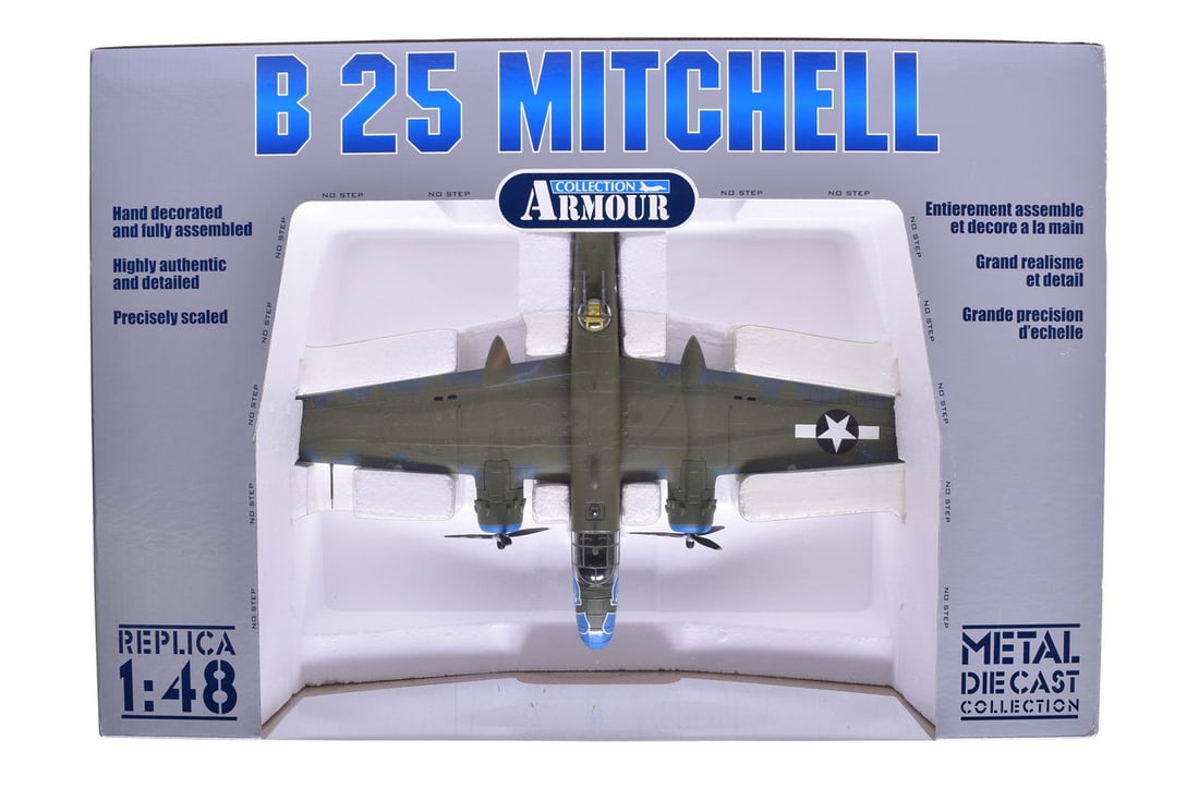 Armour Collection / Franklin Mint 98300 USAAF B 25D Mitchell "Hells Belles" Diecast Military Plane (1 of 2)