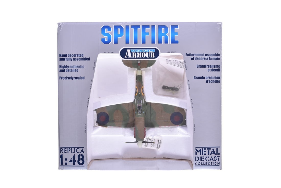 Armour Collection / Franklin Mint 1:48 WWII RAF UK Spitfire MK. V Diecast Plane (1 of 2)
