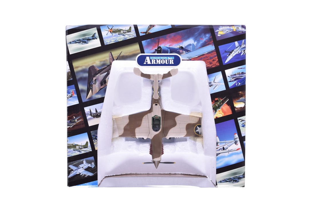 Armour Collection / Franklin Mint 1:48 USAF P40 Warhawk Diecast Plane: Armour Collection / Franklin Mint 1:48 USAF P40 Warhawk Diecast Plane Replica 1:48 scale diecast USAF P40 Warhawk 33FG 12AF military plane by Armour Collection. Item No. B11 B621 98222. New in box wit