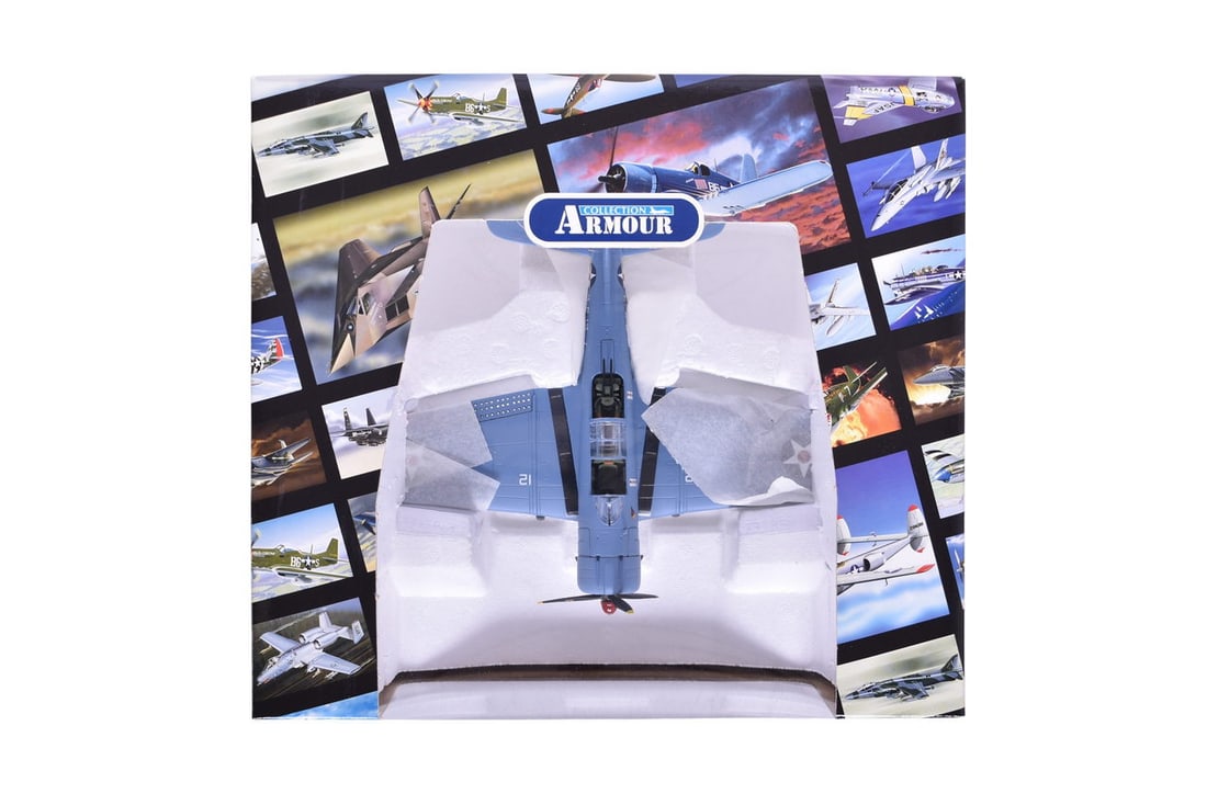 Armour Collection / Franklin Mint 1:48 DB 1 Dauntless Diecast Plane: Armour Collection / Franklin Mint 1:48 DB 1 Dauntless Diecast Plane Replica 1:48 scale diecast DB 1 Dauntless military plane by Armour Collection. Item No. B11 B937 ART 98262. New in box with minimal