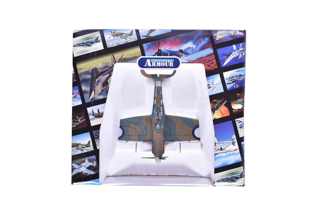 Armour Collection / Franklin Mint 1:48 WWII RAF Spitfire MK V Diecast Plane (1 of 2)