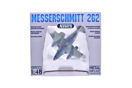 Franklin Mint Armour Collection 98156 ME-262 T Marine Prototype Diecast German Air Force Jet
