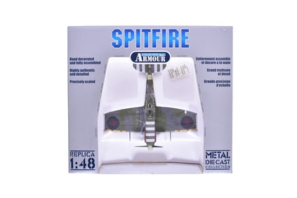 Franklin Mint Armour Collection 98167 Spitfire MkV Diecast WWII Ace Plane