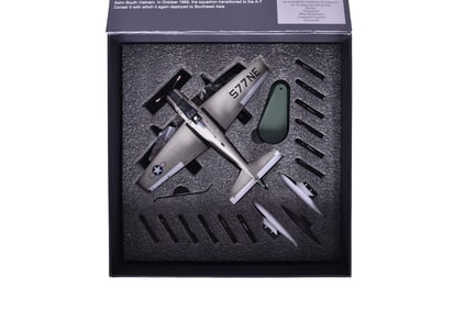 Gemini Aces 1:72 GAUSN6002 US Navy Skyraider Diecast Plane