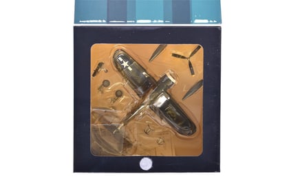 Dragon Wings 1:72 F-4U-ID Corsair USS Essex Diecast Military Plane