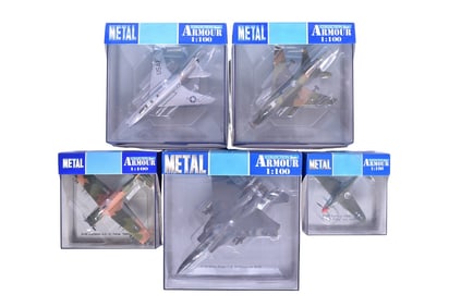 Five Armour Collection / Franklin Mint 1:100 U.S. Air Force Diecast Planes